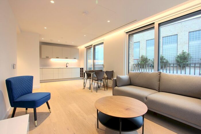 2 Bedroom Flat To Rent In Sovereign Court, Jubilee Walk, London, WC1X