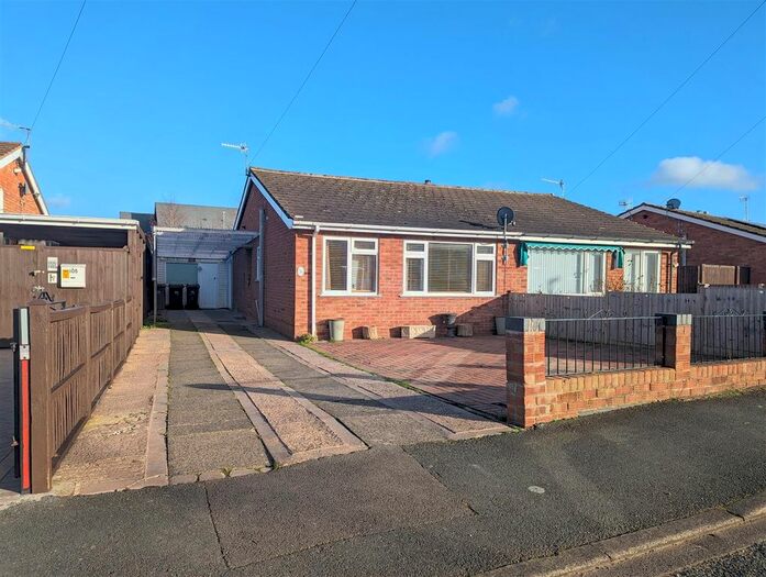 2 Bedroom Semi-Detached Bungalow To Rent In Brookfarm Drive, Malvern, WR14