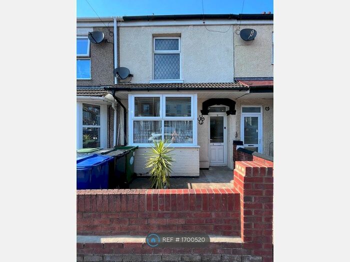 2 Bedroom Terraced House To Rent In College Street, Cleethorpes, DN35
