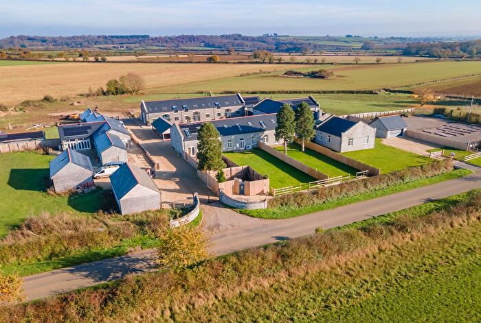 4 Bedroom End Of Terrace House For Sale In Watts Quarry Lane, Somerton, Somerset, TA11