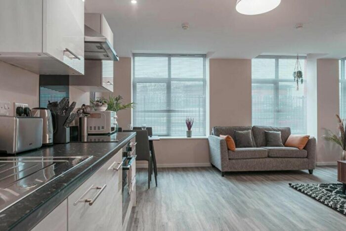 2 Bedroom Flat For Sale In Goodiers Drive, Westwood House, M5