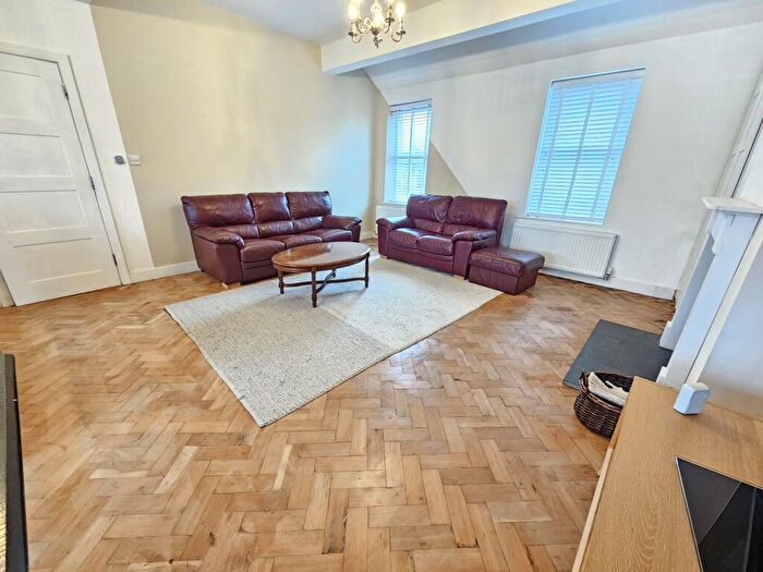 4 Bedroom Maisonette For Sale In Palatine Road, Manchester, M22