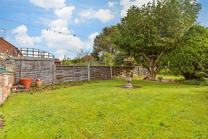 3 Bedroom Semi-Detached House For Sale In Shrubcote, Tenterden, Kent, TN30