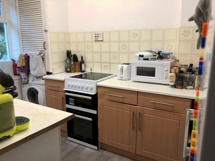 5 Bedroom Terraced House To Rent In Hollingbury Road, Brighton, BN1