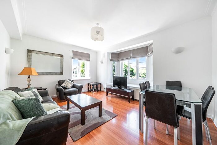 2 Bedroom Flat To Rent In Shoot Up Hill, London, NW2