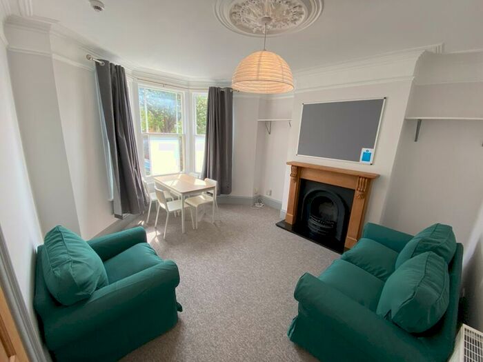 3 Bedroom Terraced House To Rent In St Vincents Road, Hotwells, Bristol, BS8