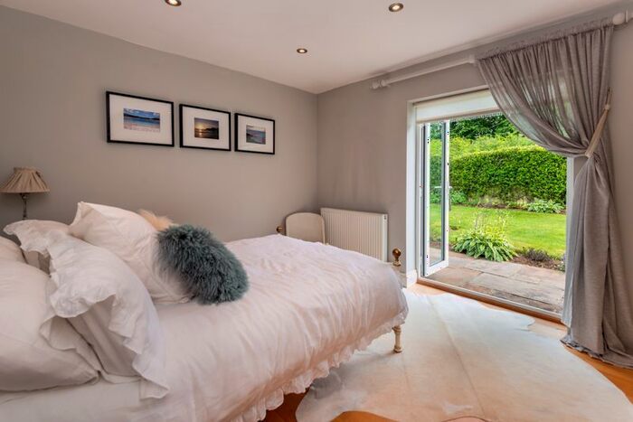 3 Bedroom Detached Bungalow For Sale In Dorking Road, Chilworth, GU4