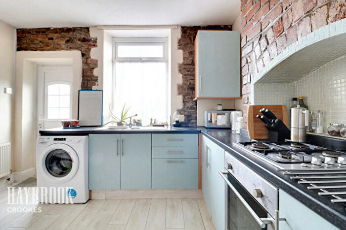 4 Bedroom Terraced House For Sale In Lydgate Lane, Crookes, S10