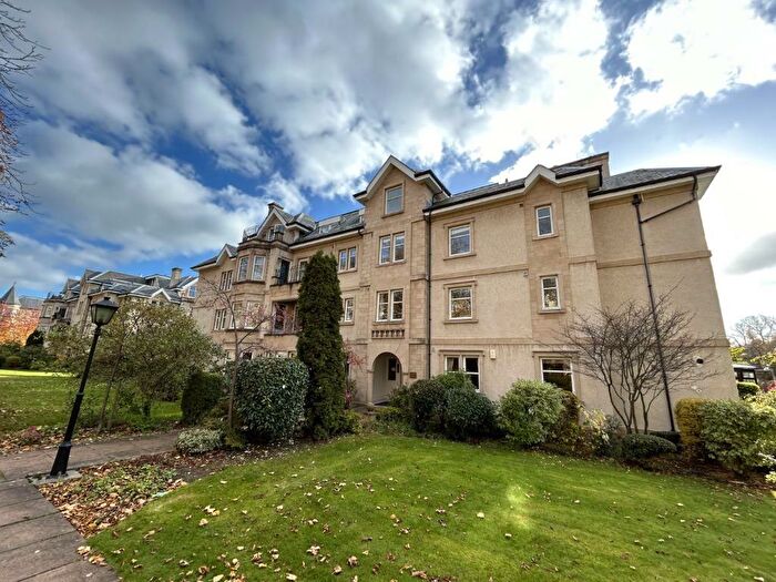 3 Bedroom Flat To Rent In St Margaret's Place, Marchmont, Edinburgh, EH9