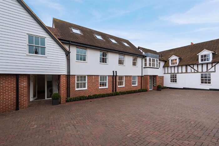 1 Bedroom Apartment To Rent In Church Street, Leatherhead, KT22