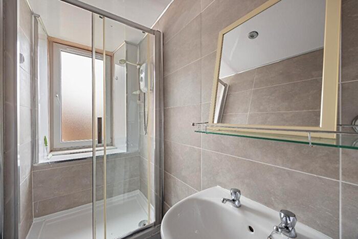 1 Bedroom Flat To Rent In Ibrox Street, Govan, Glasgow, G51