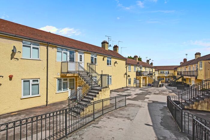 Studio To Rent In Ryefield Crescent, Northwood, HA6