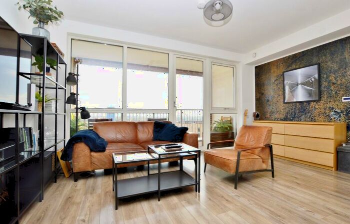1 Bedroom Flat For Sale In Charles Darwin House, Minnie Baldock Street, Canning Town, E16