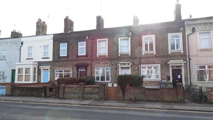1 Bedroom Flat To Rent In Oundle Road, Peterborough, PE2