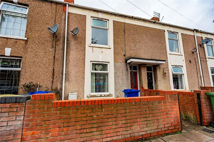 3 Bedroom Terraced House For Sale In Willingham Street, Grimsby, Lincolnshire, DN32