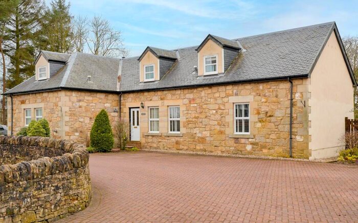 5 Bedroom Detached House For Sale In Farm House Lane, Lanark, South Lanarkshire, ML11