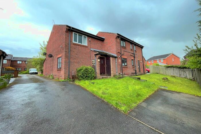 1 Bedroom Flat To Rent In Swallow Close, Shadwell, Leeds, LS17