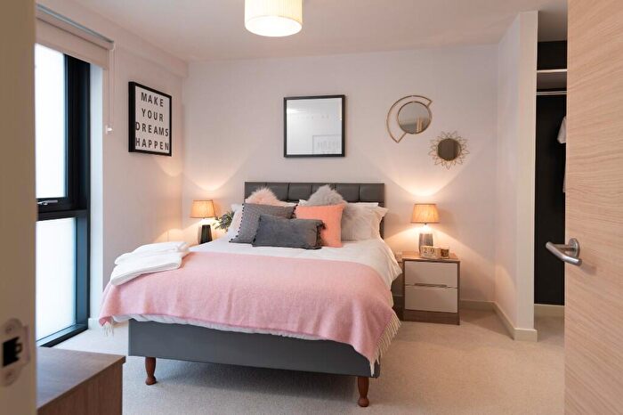 3 Bedroom Apartment To Rent In The Trilogy Ellesmere Street, Manchester, Greater Manchester, M15