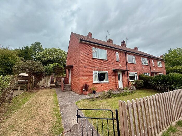 2 Bedroom Apartment For Sale In Tor View Avenue, Glastonbury, Somerset, BA6
