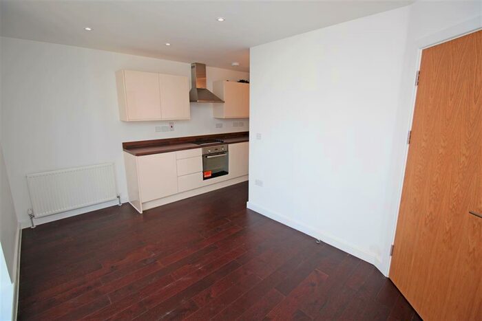 1 Bedroom Flat To Rent In Swingate, Stevenage, SG1