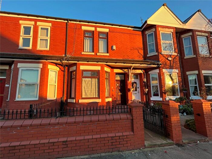 6 Bedroom House To Rent In Langworthy Road, Salford, Greater Manchester, M6
