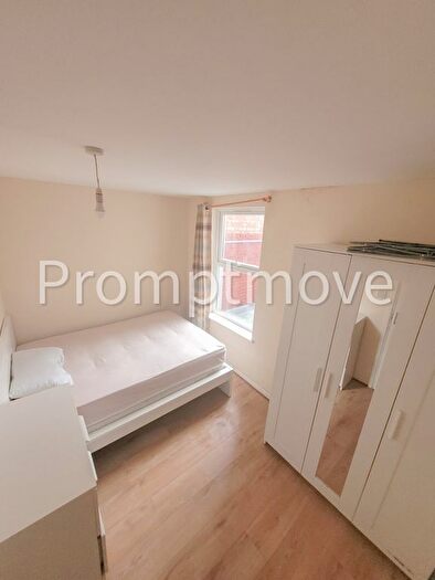 Property To Rent In Room, Adelaide Street Luton, LU1