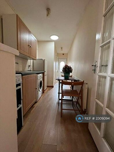 Studio To Rent In Castleton Road, London, SE9