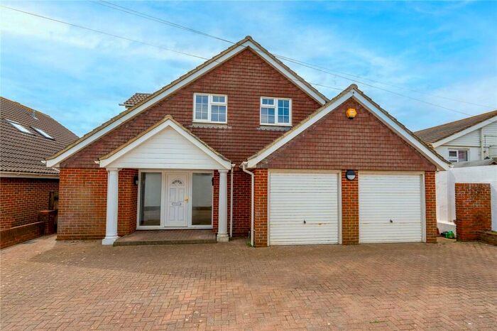 3 Bedroom Detached House To Rent In The Promenade, Peacehaven, BN10