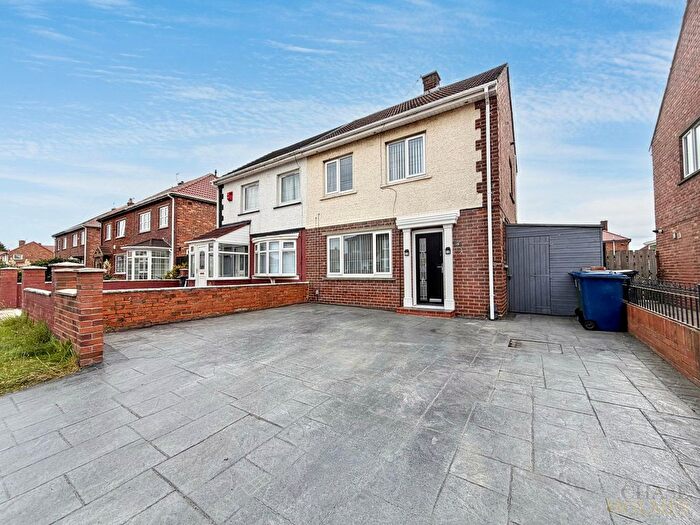 2 Bedroom Semi-Detached House For Sale In Fife Avenue, Jarrow, NE32