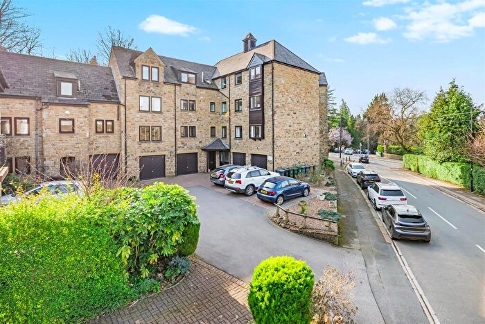 2 Bedroom Apartment For Sale In Tarn Court, Ilkley, LS29