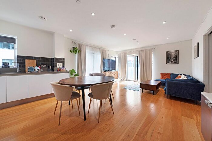 3 Bedroom Flat For Sale In The Norton, John Harrison Way, Lower Riverside, Greenwich Peninsula, SE10