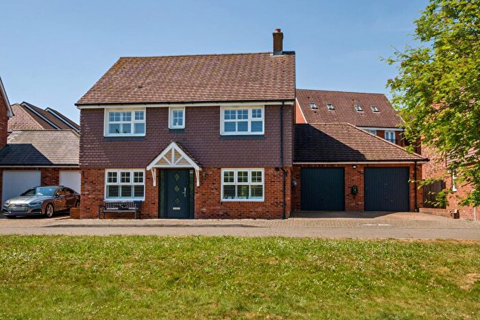 4 Bedroom Detached House For Sale In Cowslip Way, Andover, SP11