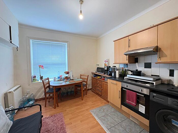 1 Bedroom Flat To Rent In St. Denys Road, Southampton, SO17