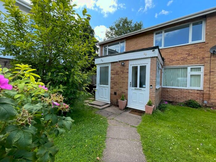 2 Bedroom Maisonette To Rent In Nethercote Gardens, B90