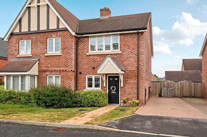 2 Bedroom Semi-detached House For Sale In Skylark Place, Badshot Lea, Farnham, Surrey, GU9