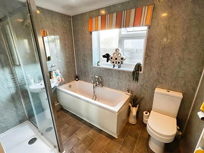 3 Bedroom Detached Bungalow For Sale In Pendula Road, Wisbech, Cambridgeshire, PE13