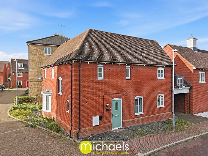 3 Bedroom Detached House For Sale In Dapifer Close, Colchester, CO2
