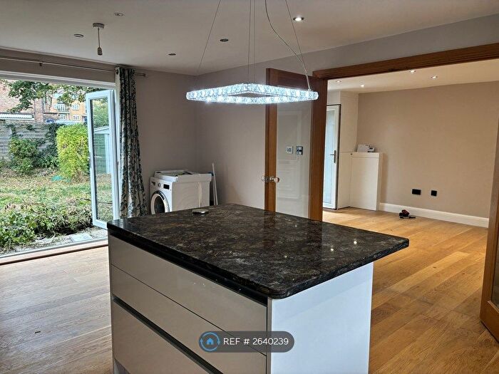 4 Bedroom Terraced House To Rent In Moat Crescent, London, N3