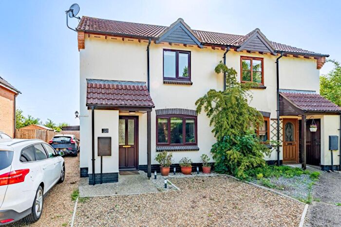 2 Bedroom Semi-Detached House For Sale In Common Road, Bressingham, IP22
