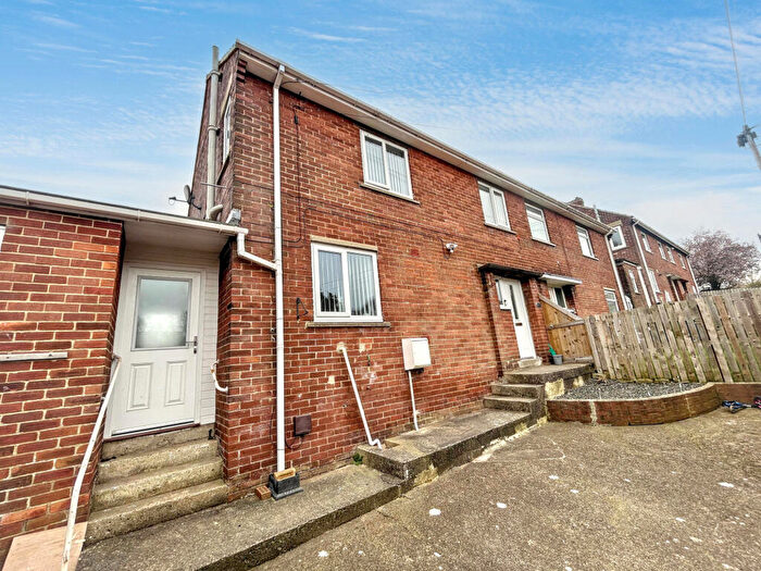 3 Bedroom Semi Detached House For Sale In Barkwood Road, Rowlands Gill, Tyne And Wear, NE39