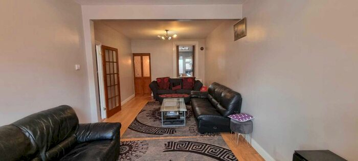 3 Bedroom Terraced House To Rent In Lea Road, Southall, UB2