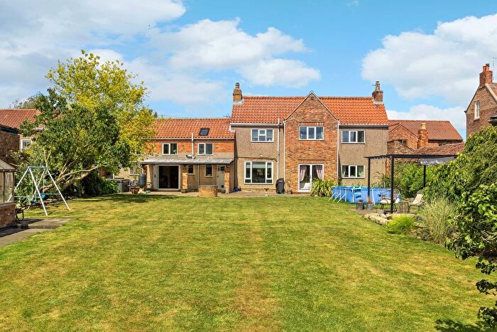 5 Bedroom Detached House For Sale In High Street, Barmby-On-The-Marsh, Goole, Yorkshire, DN14
