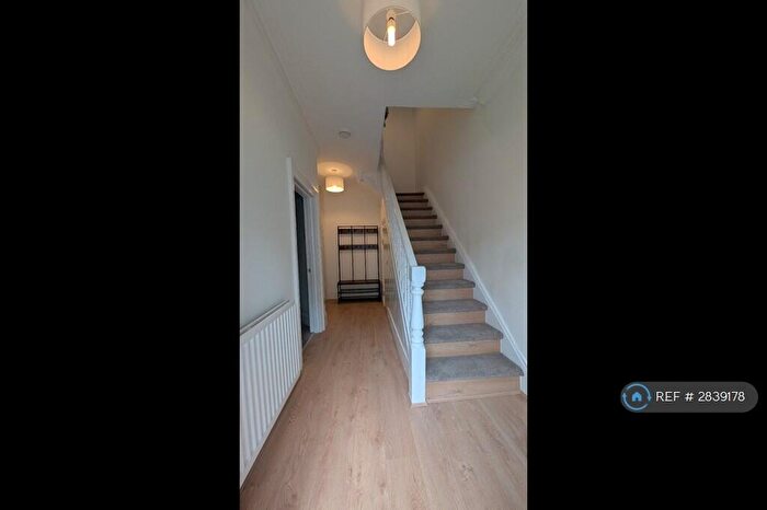 3 Bedroom Semi-Detached House To Rent In Fairfield Street, Liverpool, L7
