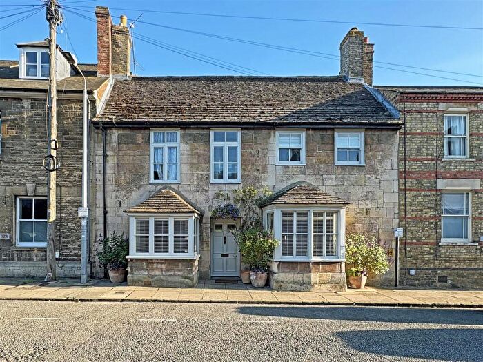 5 Bedroom Town House For Sale In St. Leonards Street, Stamford, PE9