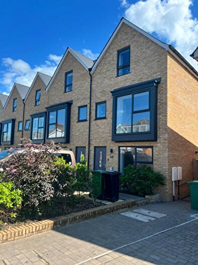 4 Bedroom Semi Detached House To Rent In , The Linen Quarter, Castle Road, Bournemouth, BH9