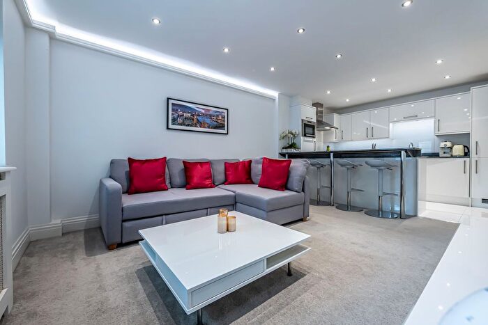 1 Bedroom Flat For Sale In Old Brompton Road, SW5