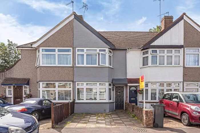 2 Bedroom Terraced House To Rent In Fernside Avenue, Feltham, TW13
