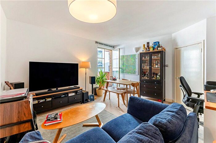 1 Bedroom Flat For Sale In Queen Elizabeth Street, London, SE1
