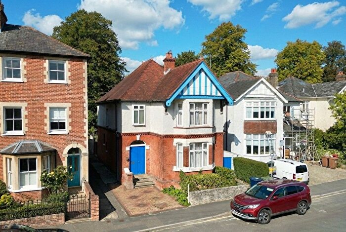 4 Bedroom Detached House To Rent In High Park Road, Farnham, GU9