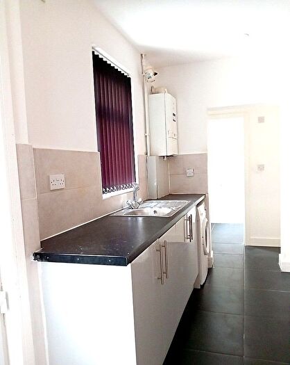 4 Bedroom Terraced House To Rent In Beatrice Road, Leicester, LE3